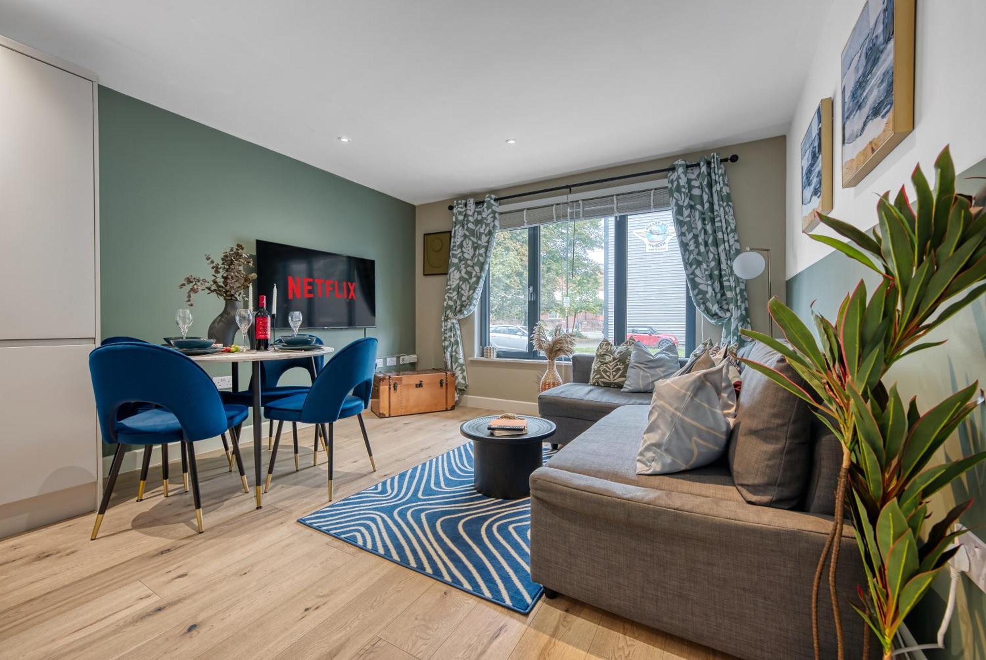 1 Bedroom Ocean Village Luxurious, Stylish & Cosy Apartment, Central Location In Southampton, Sleeps 4 - Summer Special Offer! - By Blue Puffin Stays Buitenkant foto